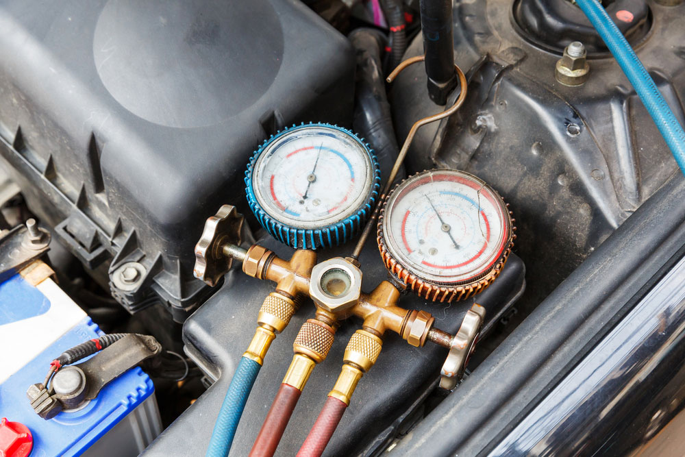 glenns-automotive-repair-stillwater-auto-shop-air-conditioner-gauge
